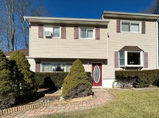 6 Dell Rd, Stanhope, NJ 07874