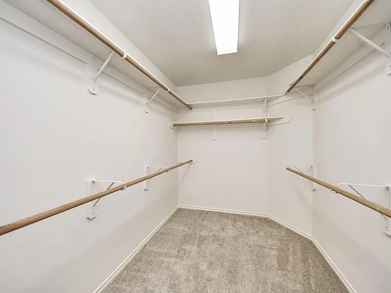 6411 Bright Falls Ln — Photo 15