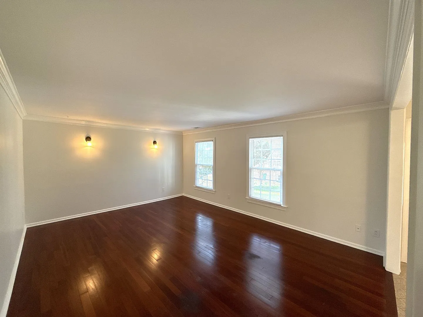 Beautiful home in the Shadow Lake Community! — Photo 2