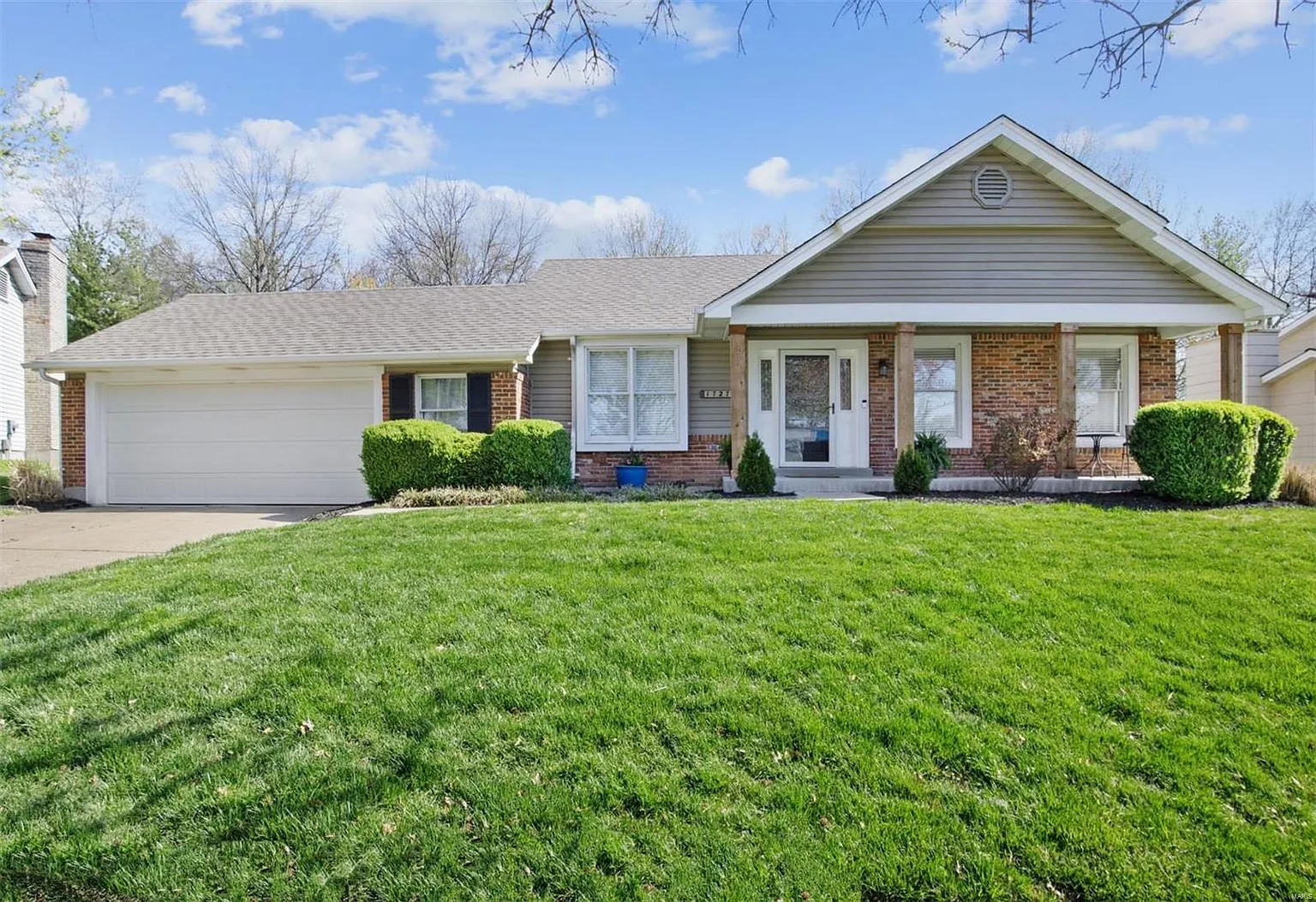 1727 Tralee Ln photo 1