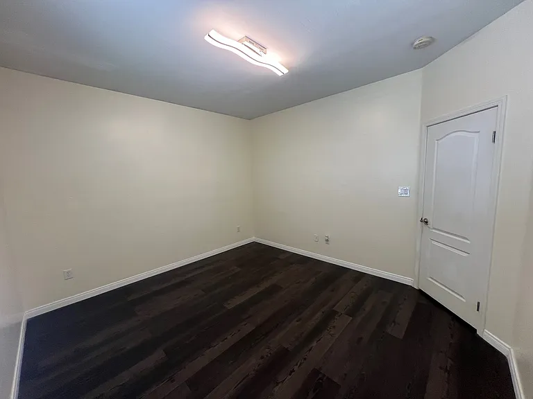 10818 Cypress Falls Ave — Photo 3