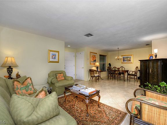 5th image of 5652 Eichen Cir E