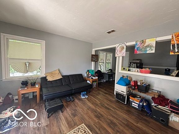 3rd image of 1713 N Rural St