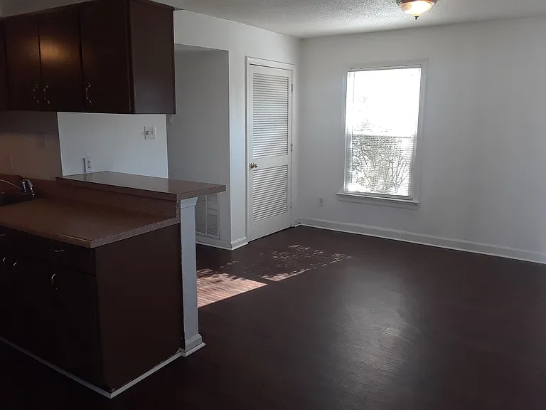 1232 S Lynnhaven Pkwy — Photo 9