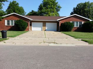 2103 Austin Dr, Springfield, IL 62704