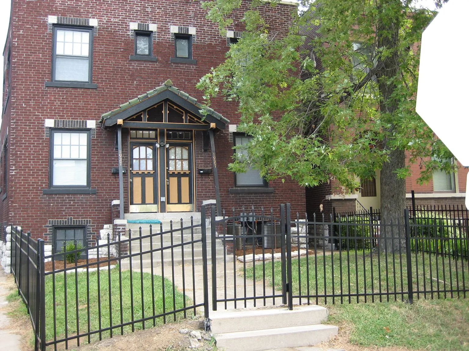 2118-2124 Mississippi in Lafayette Square — Photo 4