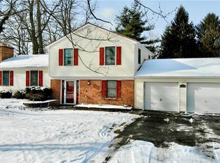 230 Bowerman Rd, Farmington, NY 14425