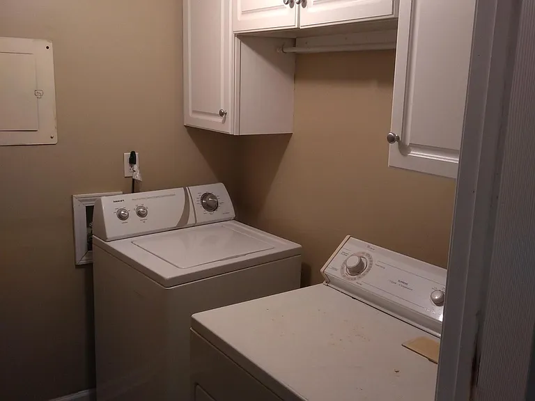 6621 Poplar Woods Cir S — Photo 15
