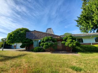 11704 SE 56th St, Bellevue, WA 98006