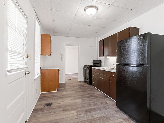3rd image of 532 N 10th St Unit 1
