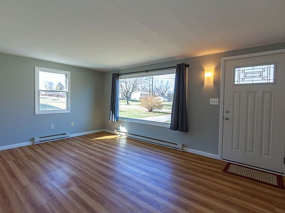 4th image of 148 Marie Dr