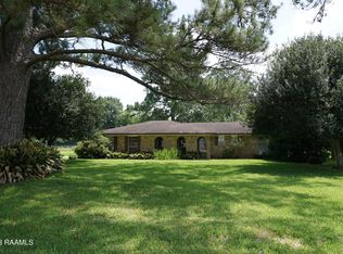308 Thoroughbred Dr, Lafayette, LA 70507