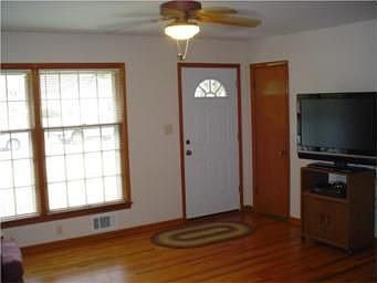 5th image of 9401 W 98th Ter