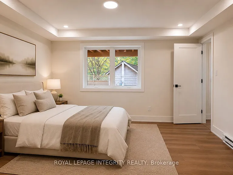 374 Berkley Ave #B — Photo 9