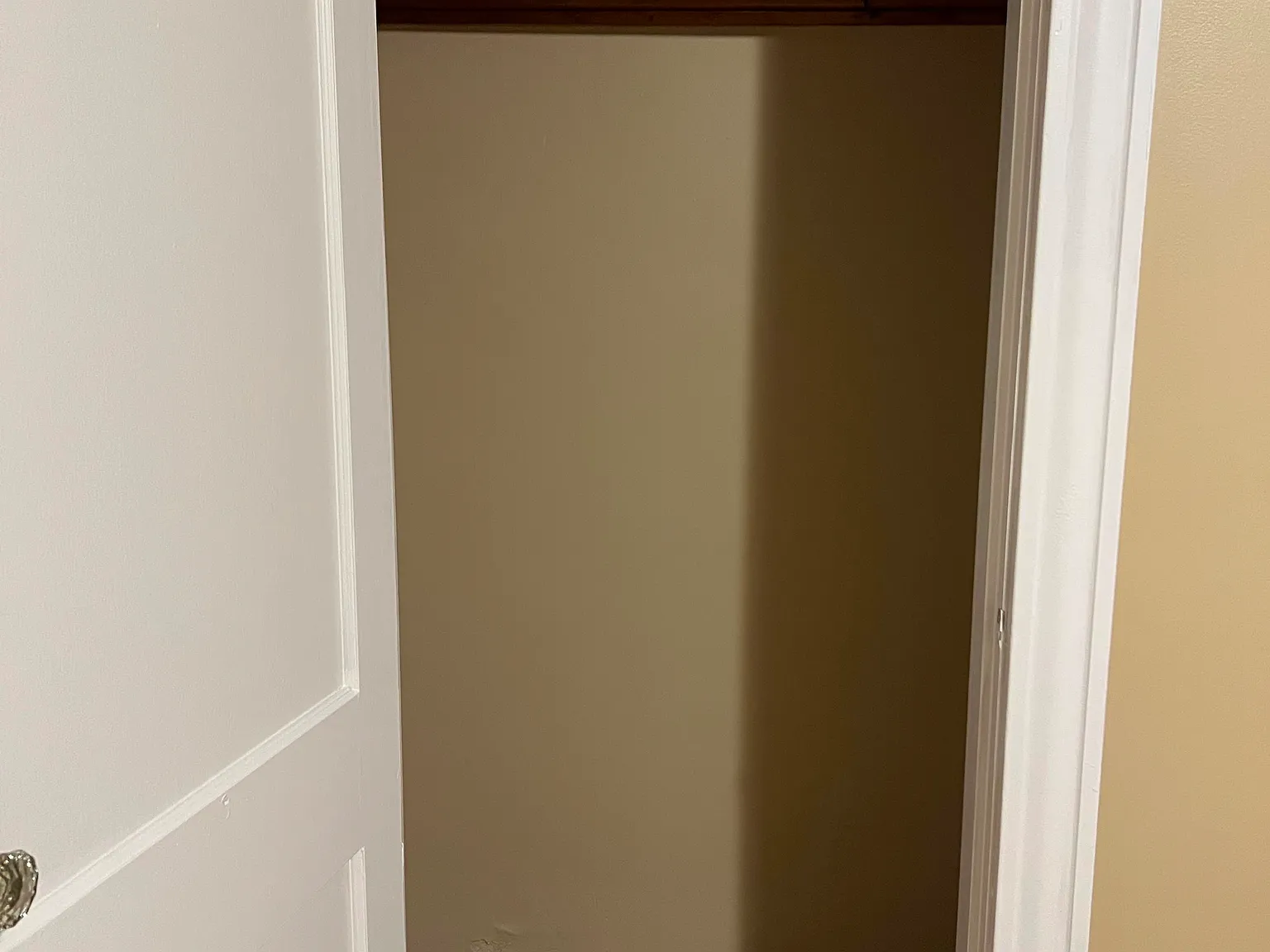 3 bed, $2,000 — Photo 1