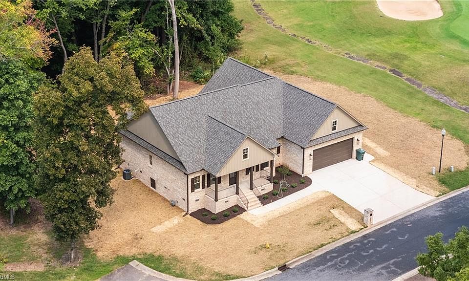 1st image of 601 Bermuda Dr