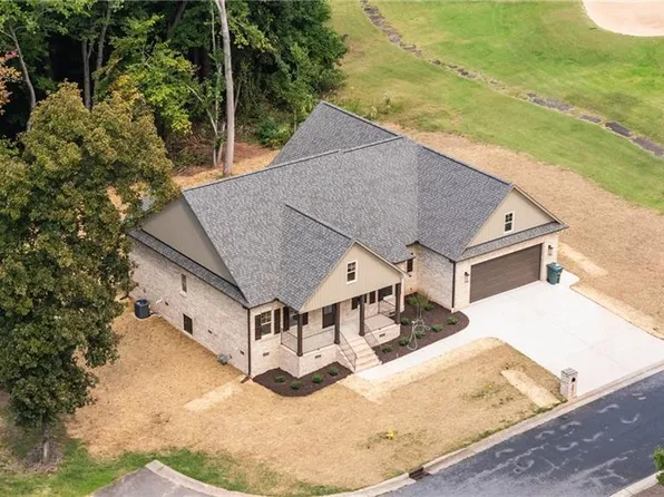 601 Bermuda Dr, Eden, NC 27288