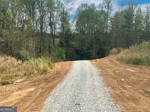 5th image of 640 Gooseneck Rd