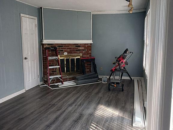 Living Room with new laminate flooring and new windows