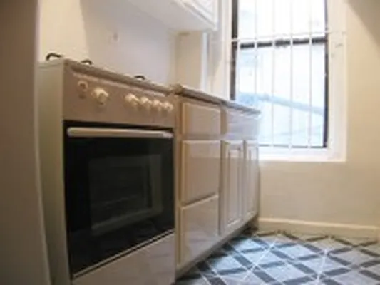 Rented by DSA Realty | media 65