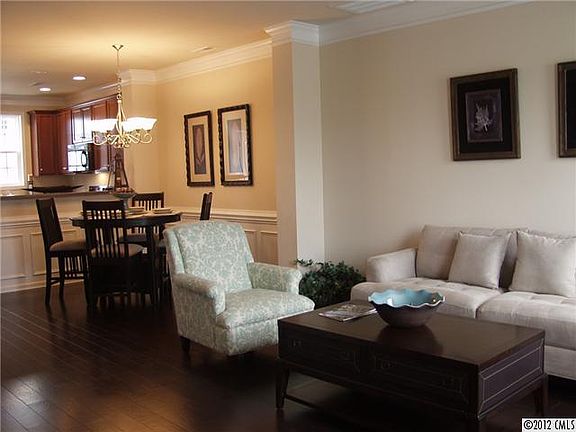 4th image of 9529 Longstone Ln #W-8