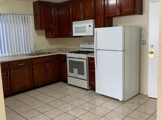 12036 Saticoy St #105, North Hollywood, CA 91605