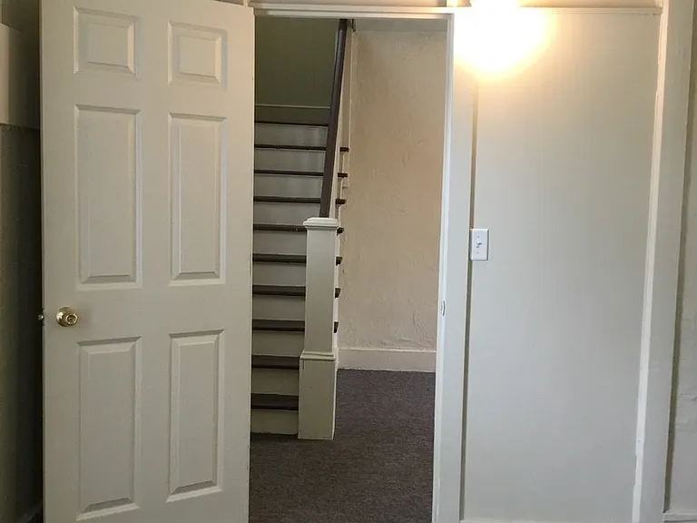 618 S 8th St — Photo 11