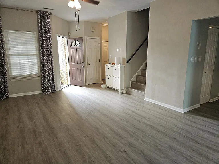 102 Chanticlair Dr — Photo 23