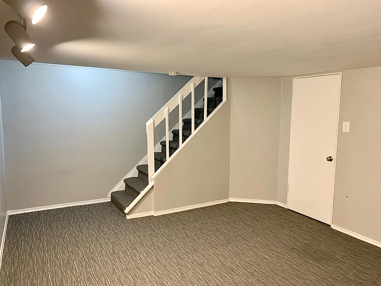 660 Graefield Ct — Photo 9