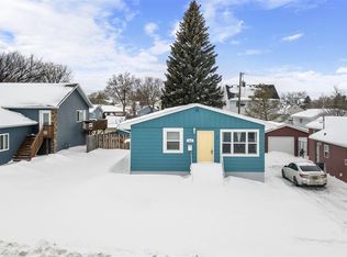 1316 4th St SW, Minot, ND 58701