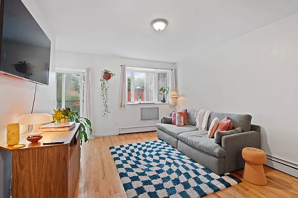 Rented by Nest Seekers International | media 2