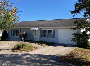 550 Honeysuckle Ct, Pine Grove, PA 17963