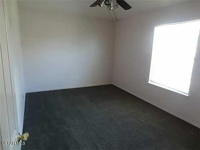 7481 Umbria Dr — Photo 21