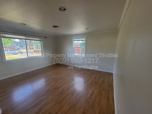 3rd image of 1310 Birch Ave