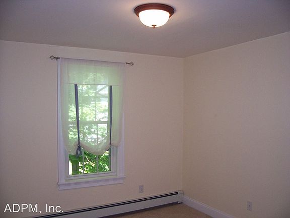 4th image of 22 Winter St #B