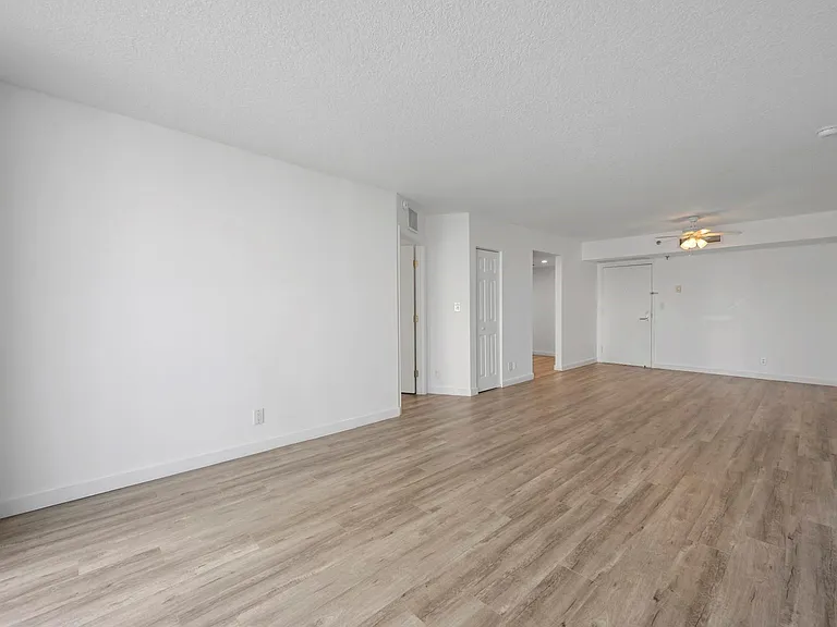 3300 NE 192nd St #915 — Photo 16