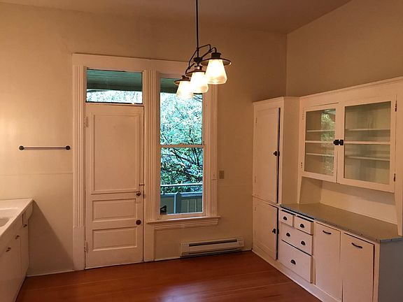 3rd image of 2239 Boylston Ave E APT 1