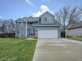 6500 Graham Rd, Waterford, MI 48327