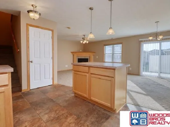 3601 McLaughlin Dr, Lincoln, NE 68516