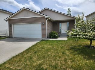 1335 SW Lost Trail Dr, Pullman, WA 99163