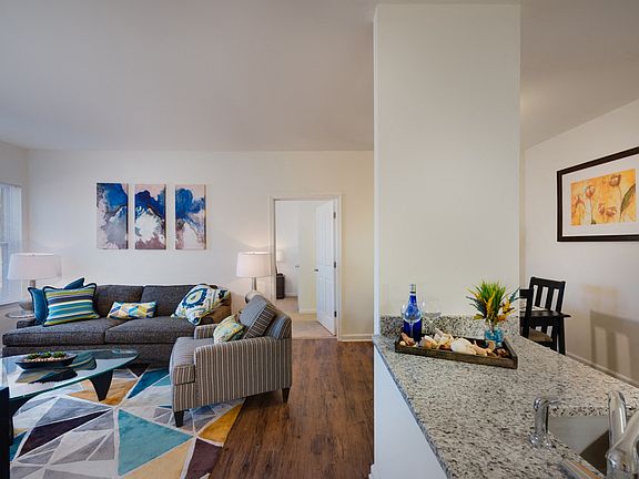 3 Bedroom Living Room