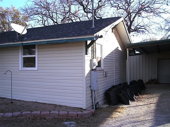 2nd image of 109 N Hillcrest Ave