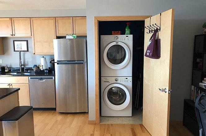 In unit washer/dryer and stainless steel appliances.