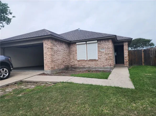 1006 Livermore St, Portland, TX 78374