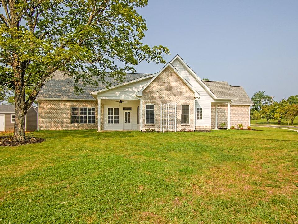 1st image of 119 Waughs Landing Dr