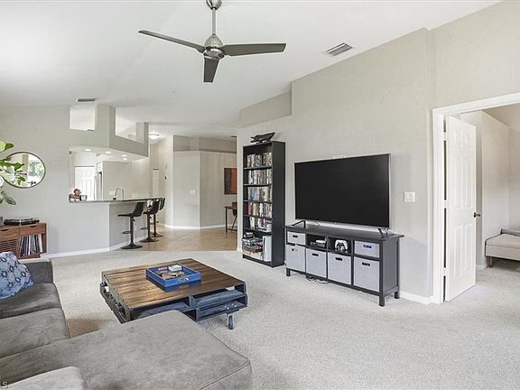 2nd image of 6829 Satinleaf RD S #204