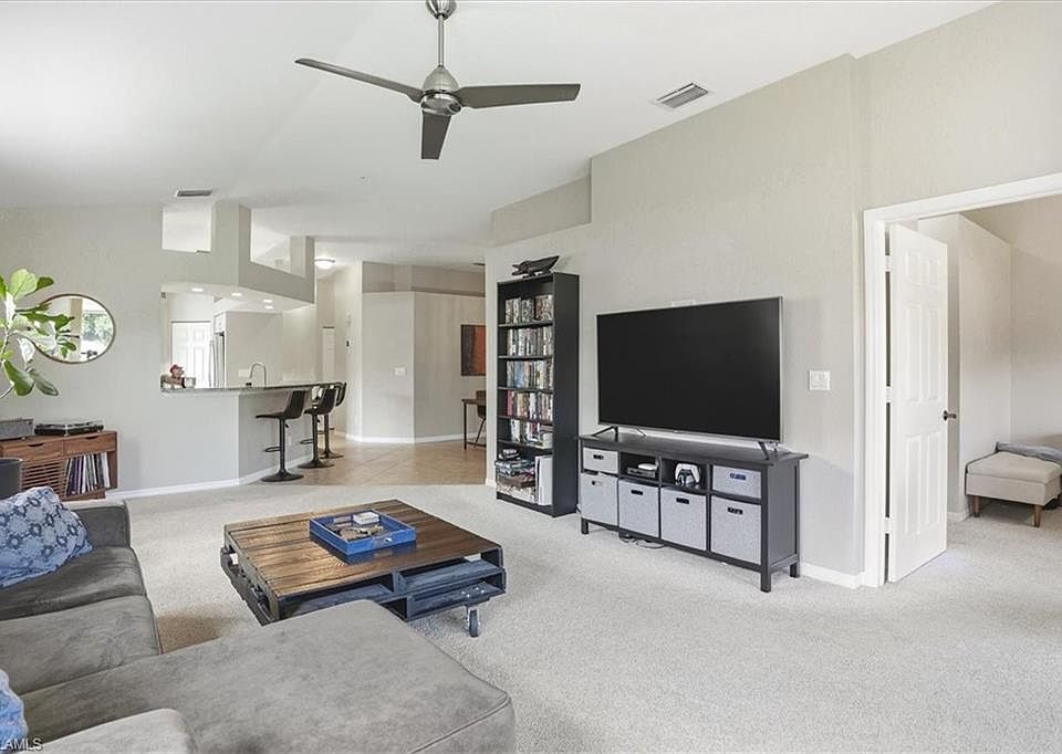 1st image of 6829 Satinleaf RD S #204