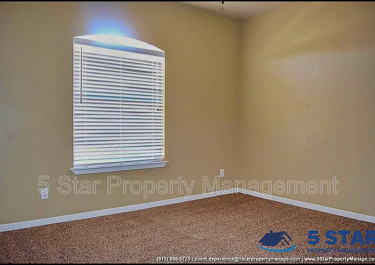 14016 Rainbow Point Dr — Photo 35