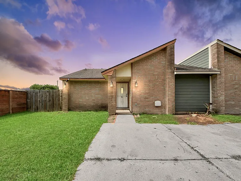 5444 Ridge Wind Ln — Photo 3