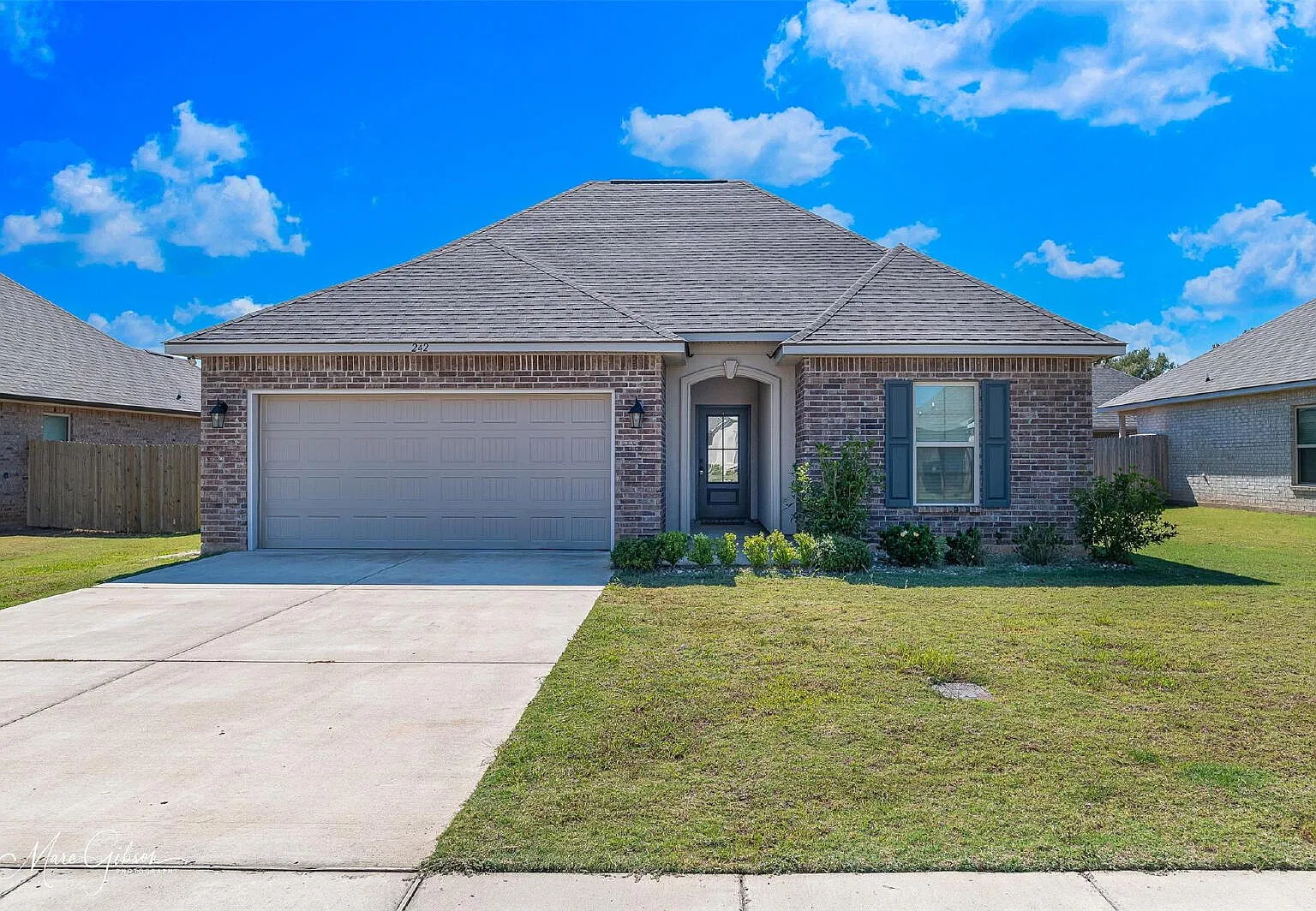 3 bed, 2.0 bath, 1538 sqft, $2,100 — Photo 1